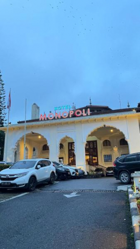 Monopoli Hotel Bukittinggi